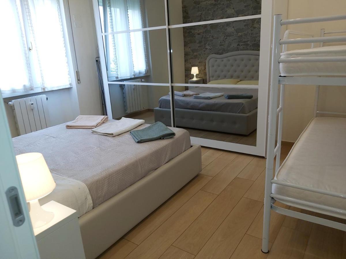Apartamento Le Rive Desenzano del Garda Exterior foto