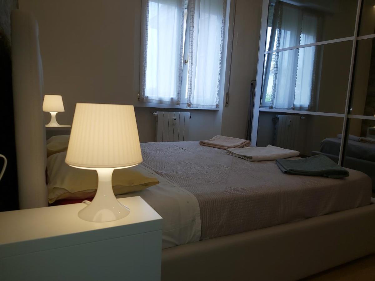 Apartamento Le Rive Desenzano del Garda Exterior foto