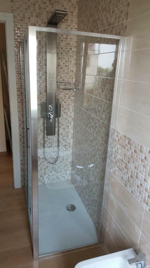 Apartamento Le Rive Desenzano del Garda Exterior foto
